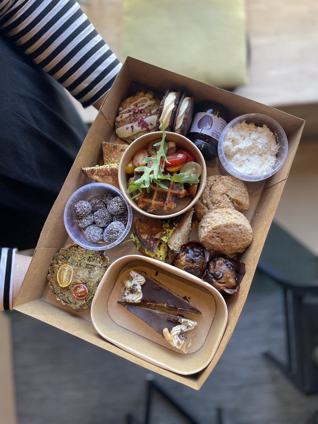 high tea box - samen het weekend vieren
